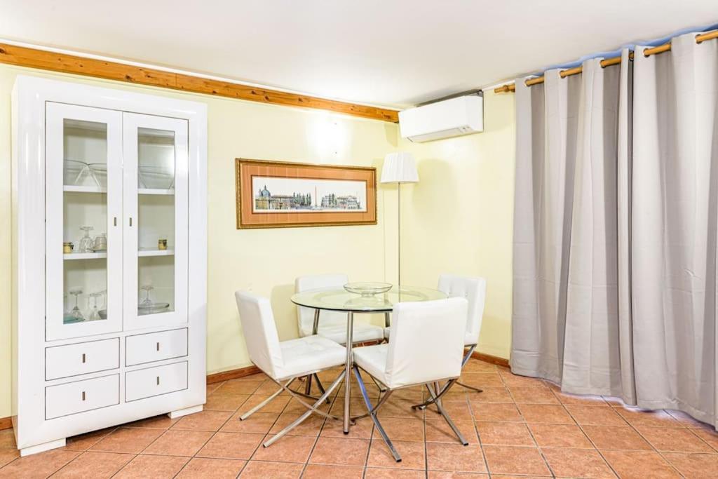 Flavia's Loft Spanish Steps Apartment